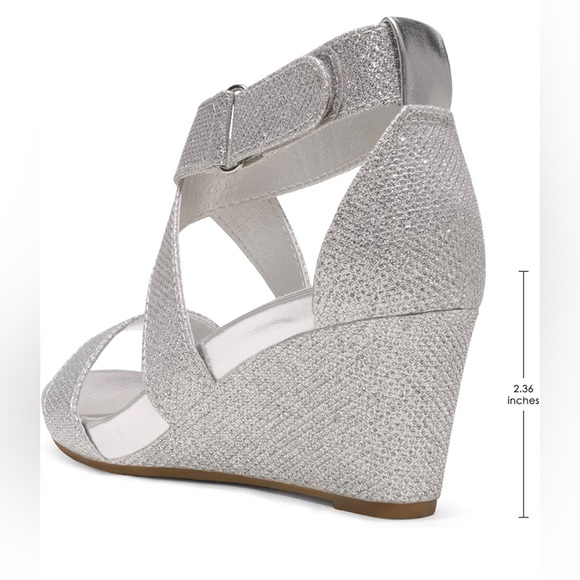 ⭐️NWT DREAM PAIRS Women's Elastic Ankle Strap Wedge Sandals ⭐️ - Picture 3 of 8